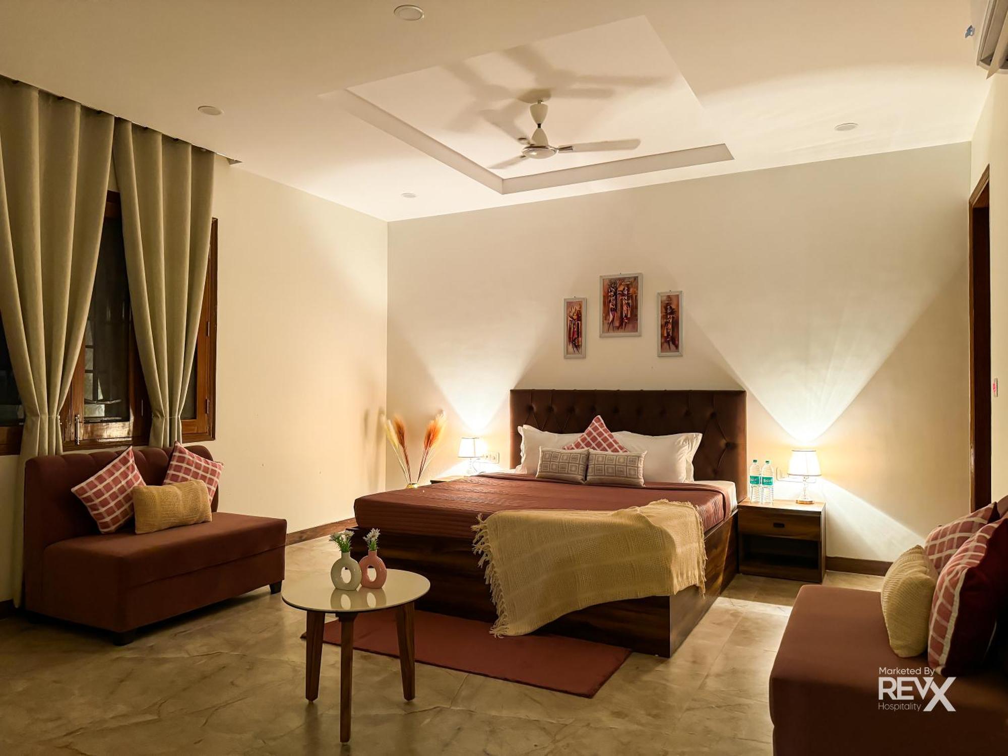 Guru Sadan A Luxe Stay Ayodhya ภายนอก รูปภาพ