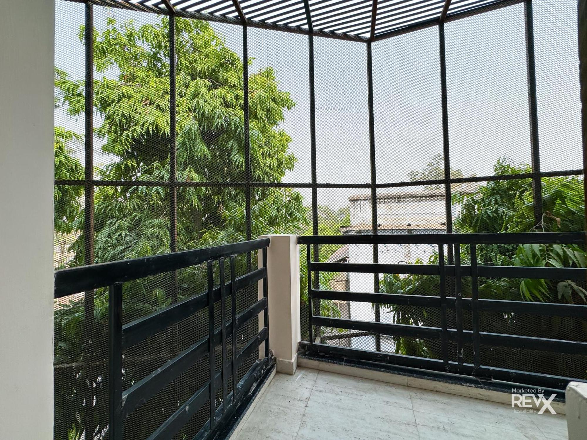 Guru Sadan A Luxe Stay Ayodhya ภายนอก รูปภาพ
