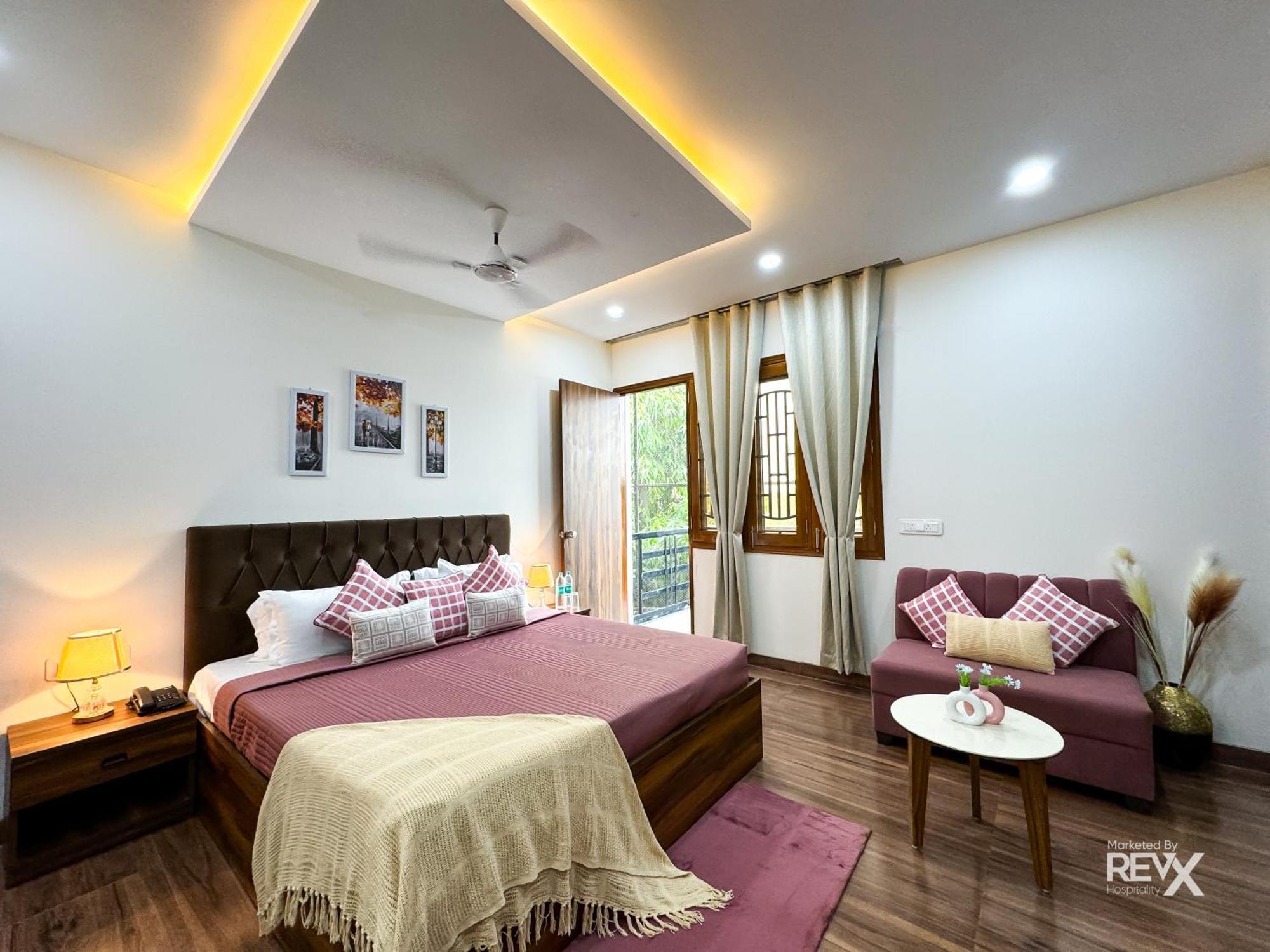 Guru Sadan A Luxe Stay Ayodhya ภายนอก รูปภาพ