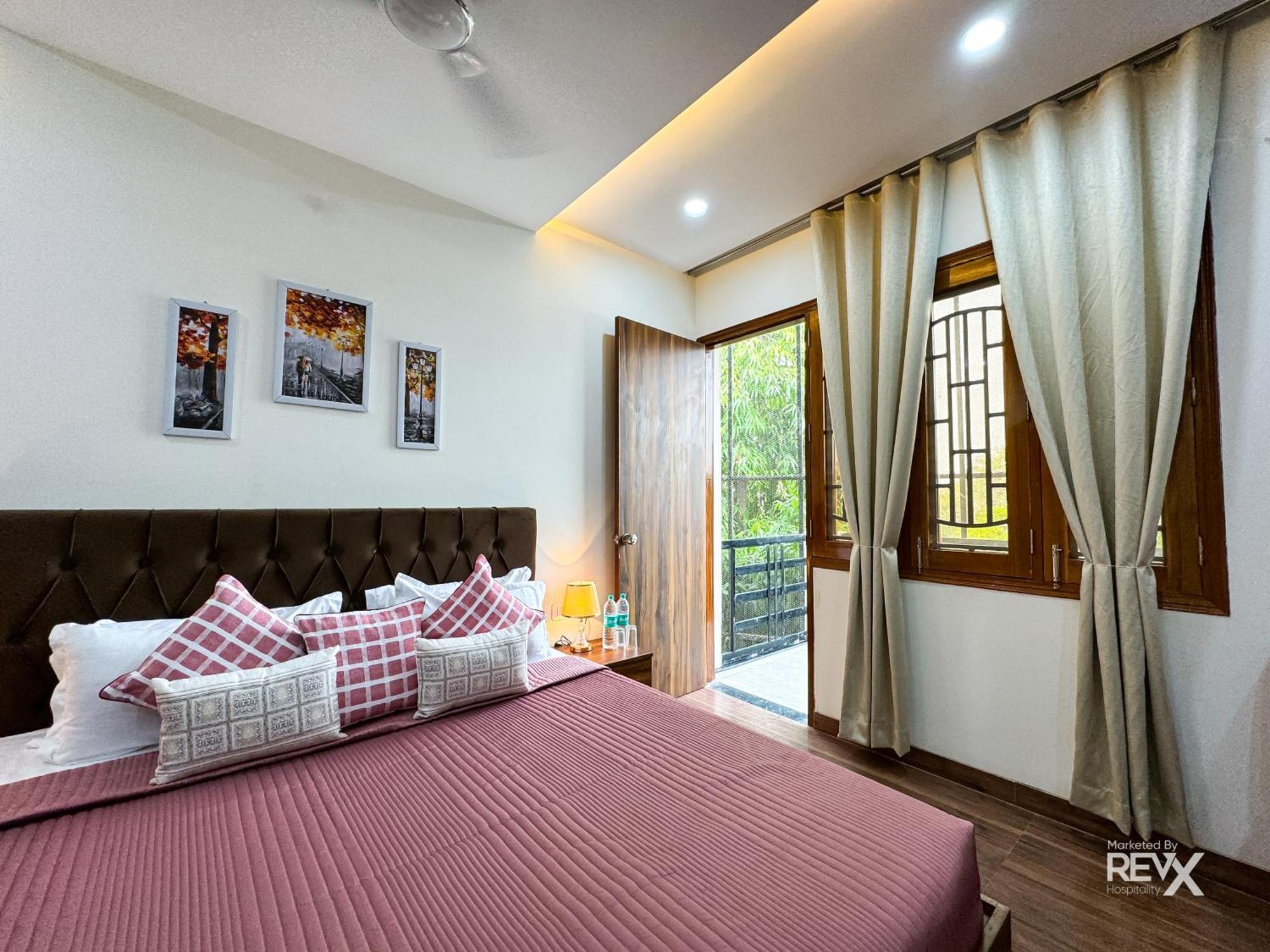 Guru Sadan A Luxe Stay Ayodhya ภายนอก รูปภาพ