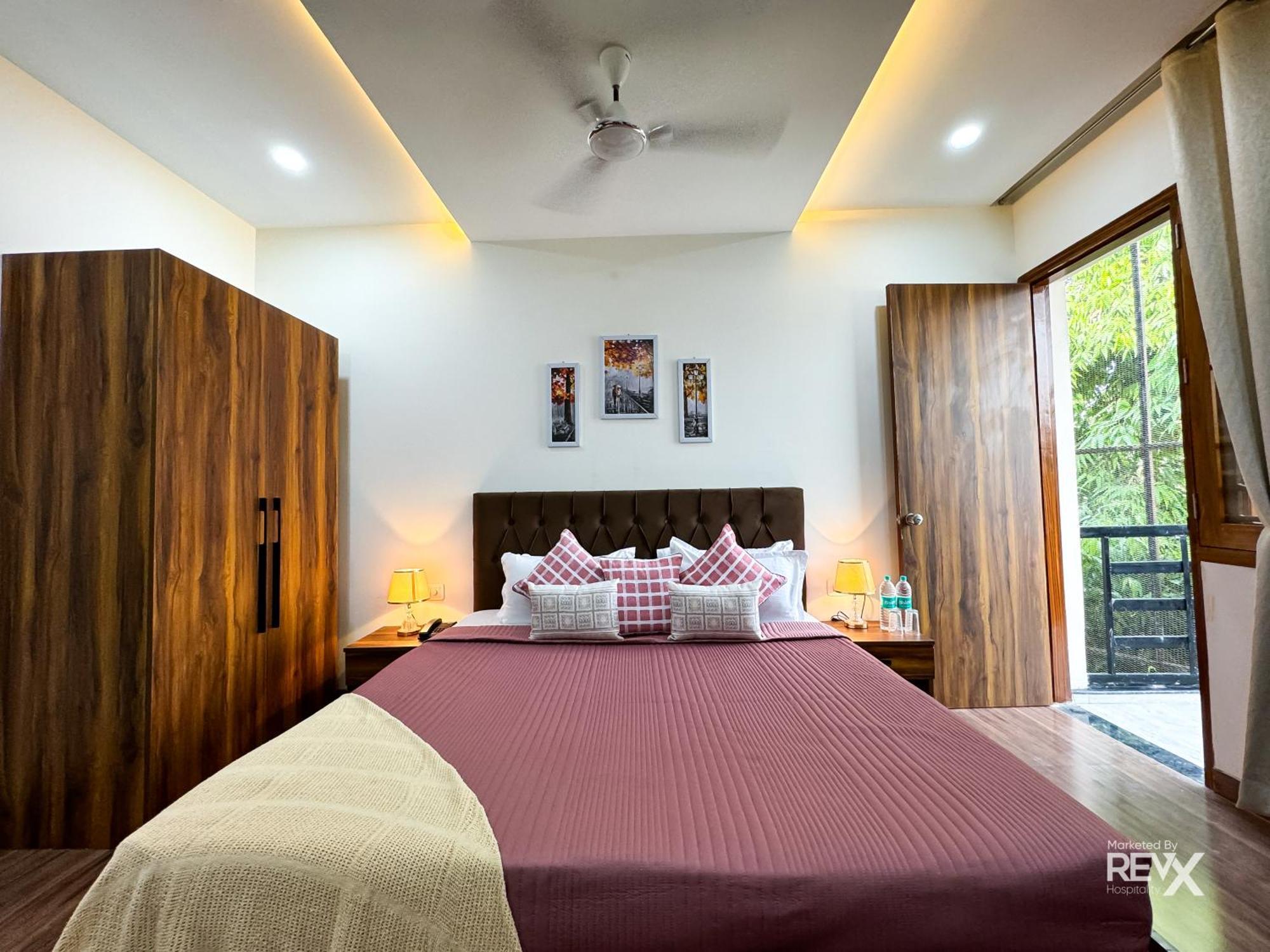 Guru Sadan A Luxe Stay Ayodhya ภายนอก รูปภาพ